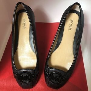 Michael Kora Woman’s Futon Moccasin